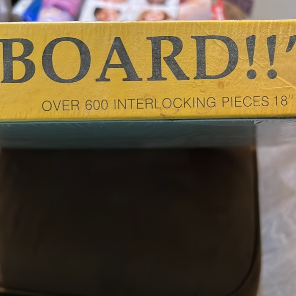 NIB “All Aboard!!” Over 600 Interlocking Piece Puzzle - Picture 3 of 6